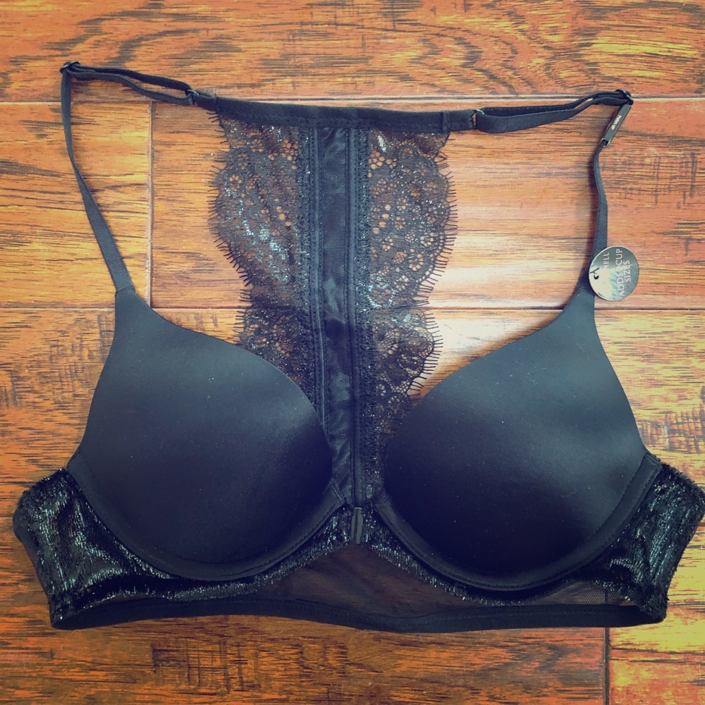 NWT Victoria’s Secret Bombshell Black Push-up Bra